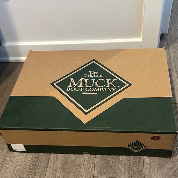 Women’s Hale Muck Boot (size 11) - Picture 3 of 9